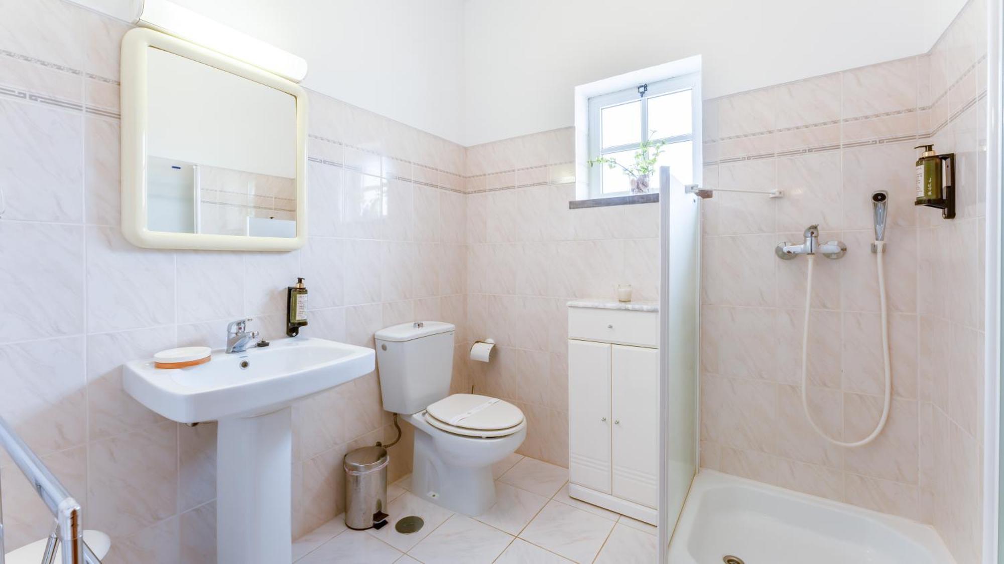 Sunny & Calm 4 Bdr House W/ Pool By Lovelystay Santo Estevao  Zewnętrze zdjęcie